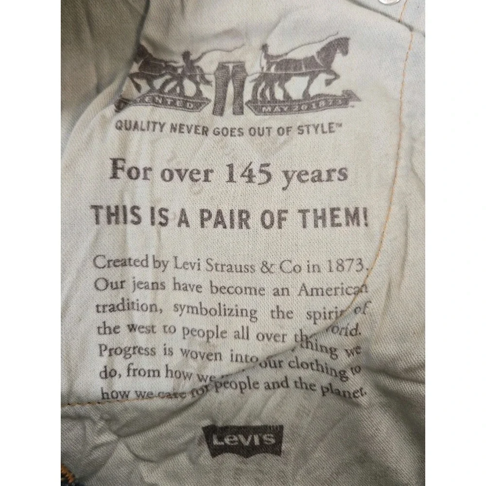 Levi's Western Fit Jeans 33x36 Mens Sits at Waist Regular Fit Through Thigh